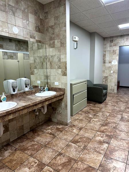 Commercial restroom clean